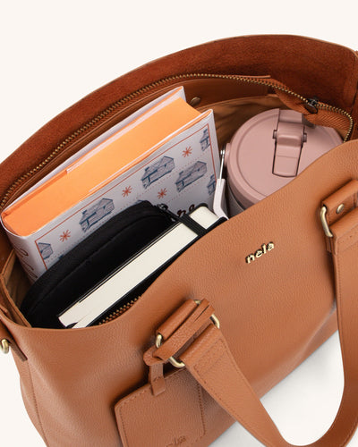 Alma’s Timeless Sophistication | Shoulder Bag