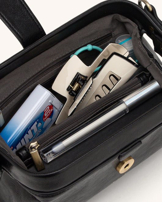 Marianne’s Refined Classic | Crossbody Bag